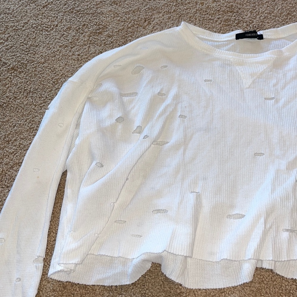 Forever 21 distressed crop